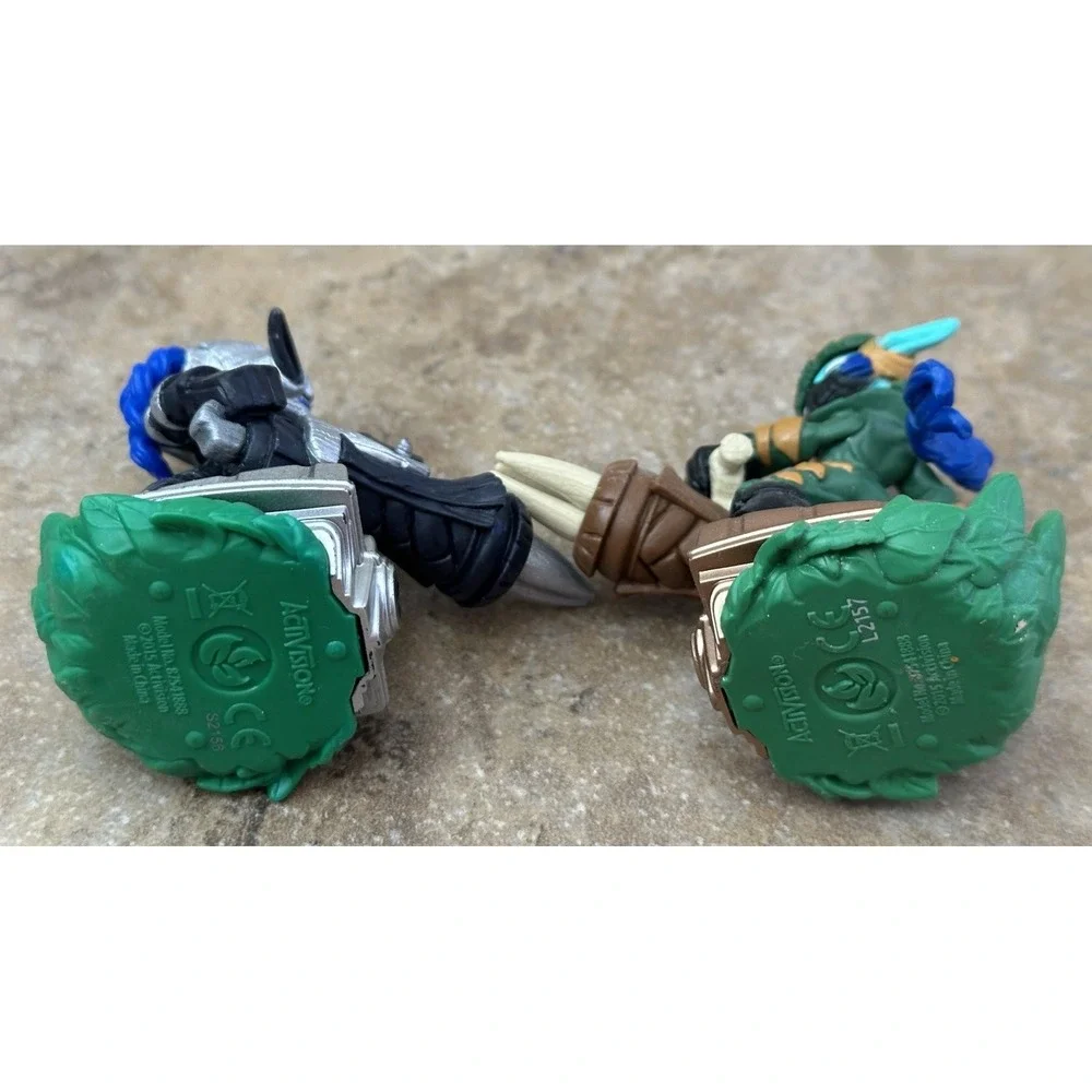 Activision Skylanders Lot Of 2 Action Figures Green Bottom